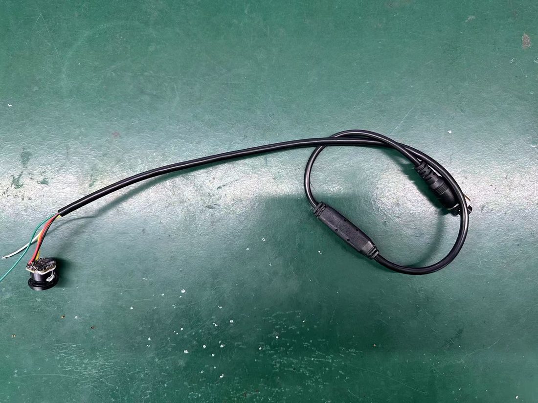 24 V cable assembly
